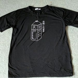 Black graphic tshirt